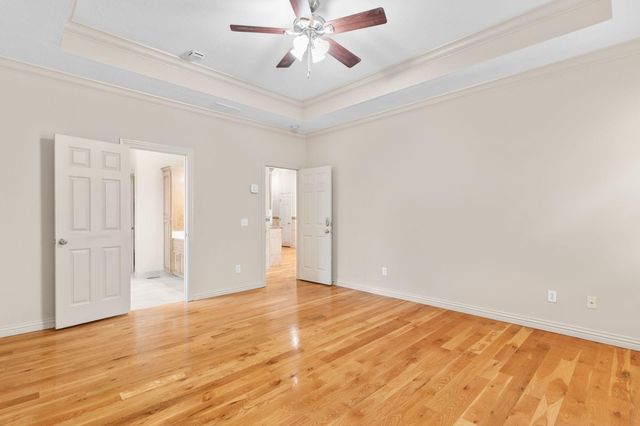 5174 S Clifton Avenue, Springfield, MO 65810