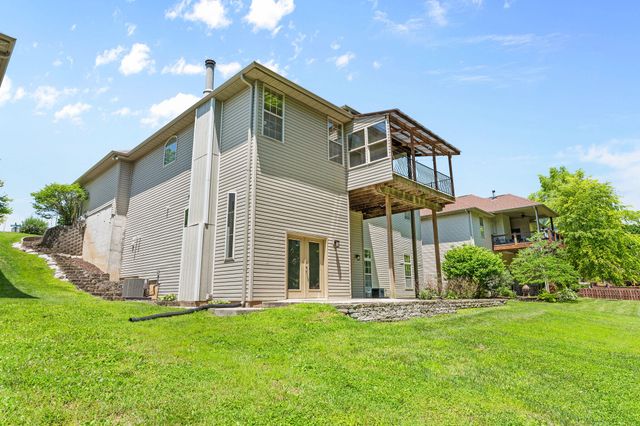 5174 S Clifton Avenue, Springfield, MO 65810