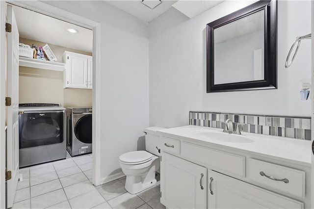 6355 Walker Street, Shawnee, KS 66218