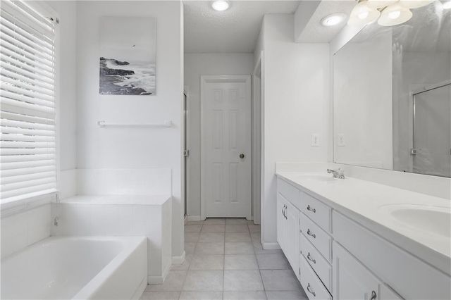 6355 Walker Street, Shawnee, KS 66218