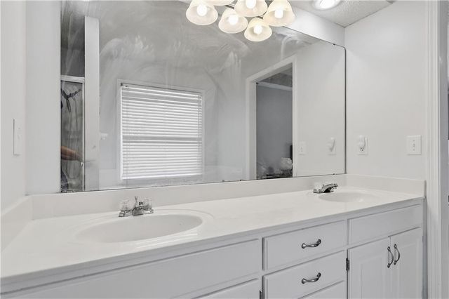 6355 Walker Street, Shawnee, KS 66218