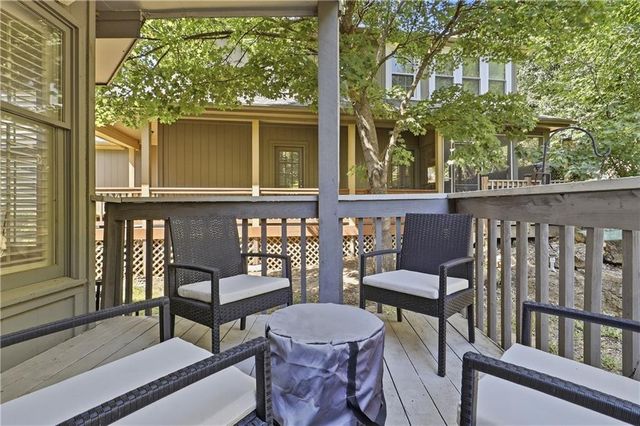 6355 Walker Street, Shawnee, KS 66218