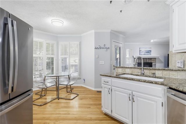 6355 Walker Street, Shawnee, KS 66218