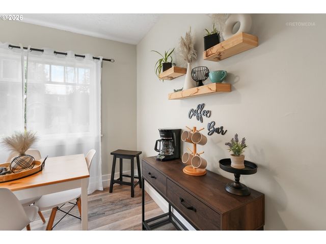 514 N COLLEGE St, Newberg, OR 97132