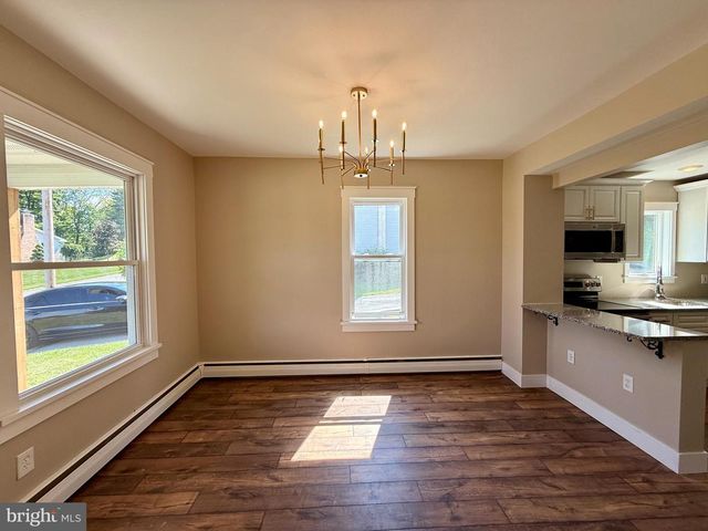 44 S PARK AVE, Mertztown, PA 19539