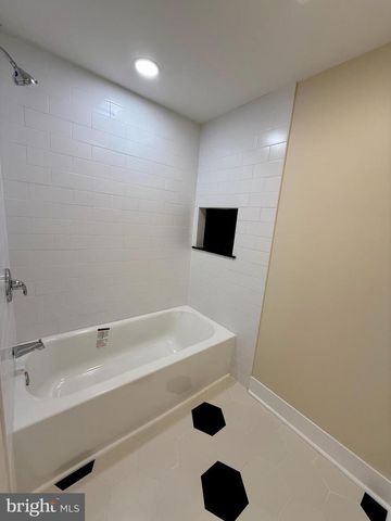 44 S PARK AVE, Mertztown, PA 19539