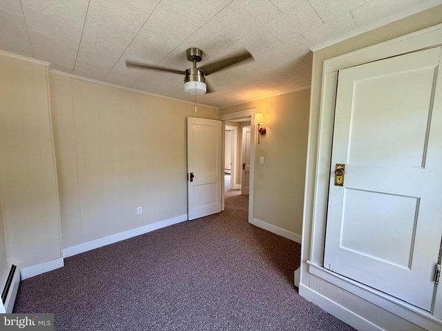 44 S PARK AVE, Mertztown, PA 19539