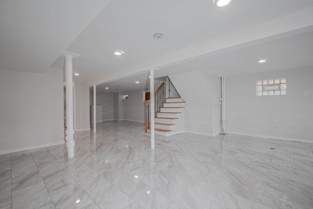 2912 N 74th Avenue, Elmwood Park, IL 60707