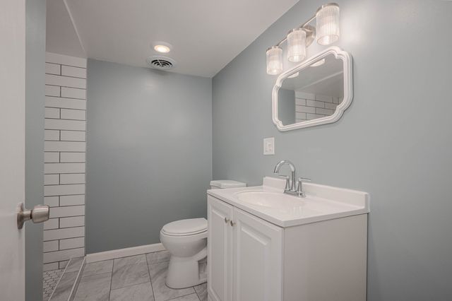 2912 N 74th Avenue, Elmwood Park, IL 60707