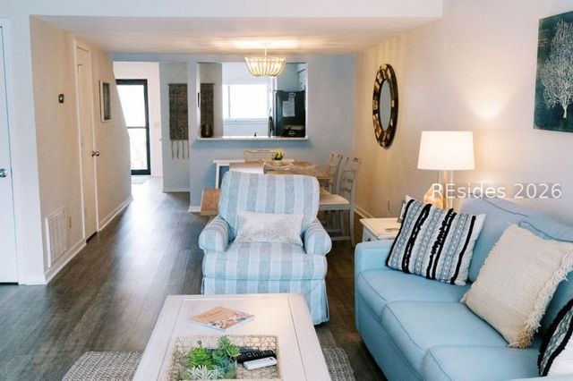 15 Deallyon Ave Apt 59, Hilton Head Island, SC 29928