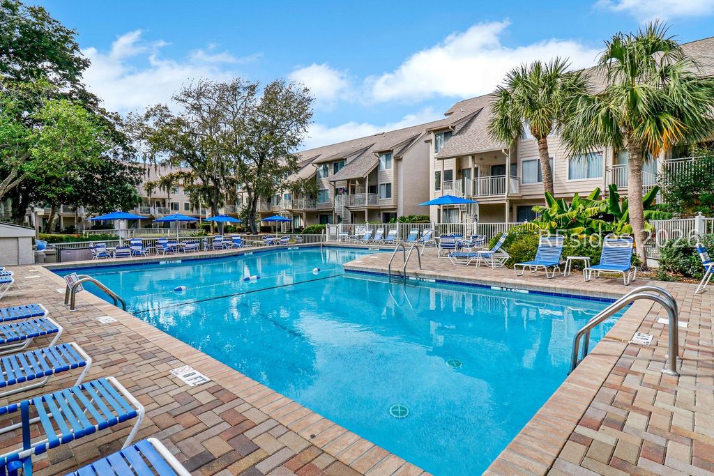 15 Deallyon Ave Apt 59, Hilton Head Island, SC 29928