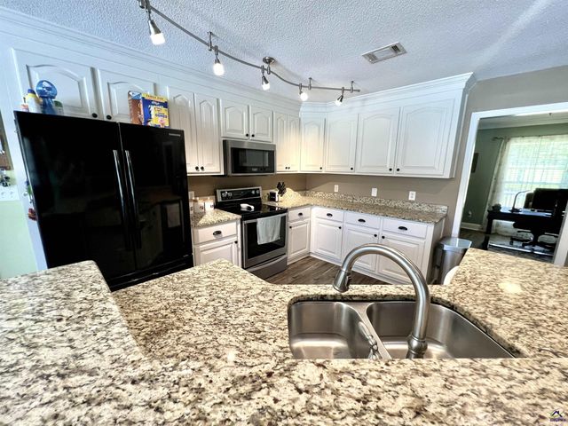 634 Jones Road, Byron, GA 31008