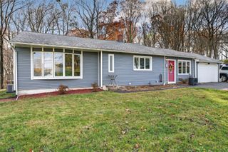 71 Mohawk Drive, Wallingford, CT 06492