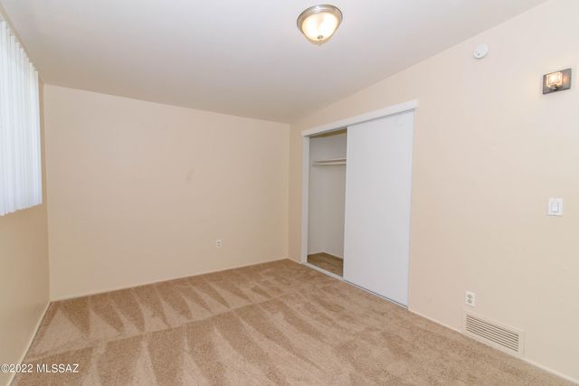 7540 E 33rd Street, Tucson, AZ 85710