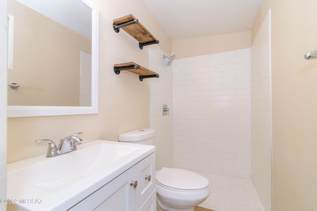 7540 E 33rd Street, Tucson, AZ 85710