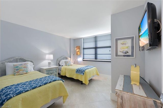 440 Seaview CT 1901, Marco Island, FL 34145
