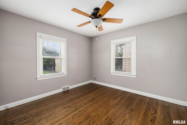 3124 N PARISH Avenue, Peoria, IL 61604