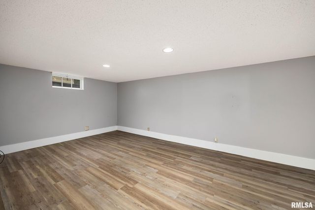 3124 N PARISH Avenue, Peoria, IL 61604