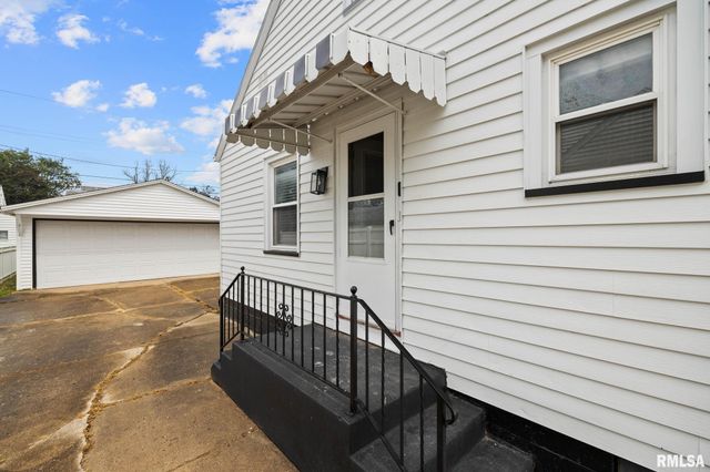 3124 N PARISH Avenue, Peoria, IL 61604