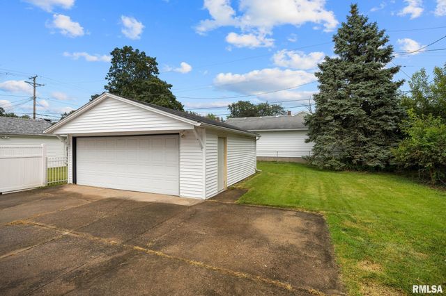 3124 N PARISH Avenue, Peoria, IL 61604