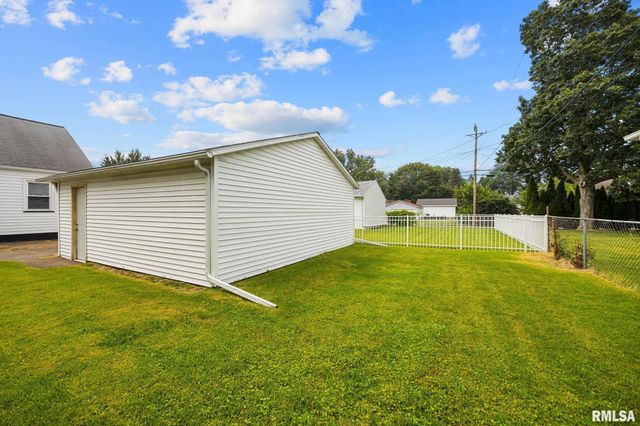 3124 N PARISH Avenue, Peoria, IL 61604