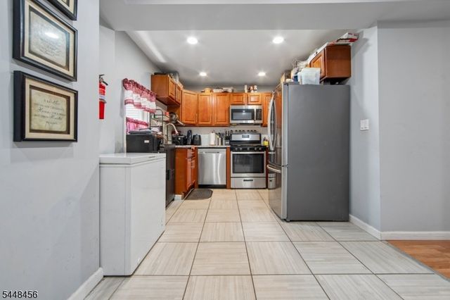 218 Wallace St, City Of Orange Twp., NJ 07050