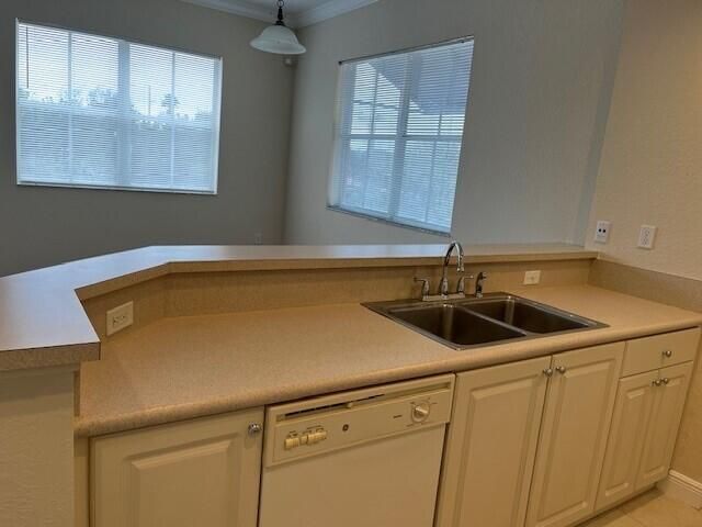 4620 Pga Boulevard 203, Palm Beach Gardens, FL 33418