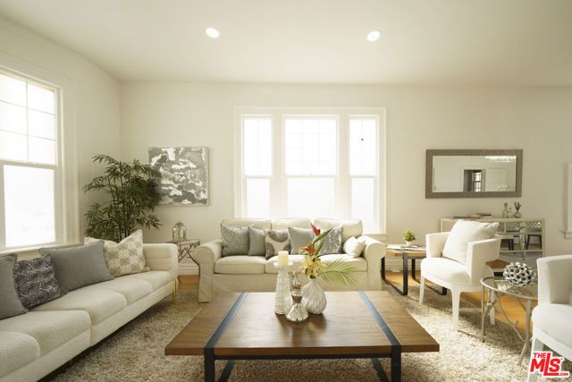 1159 S Norton Avenue, Los Angeles, CA 90019