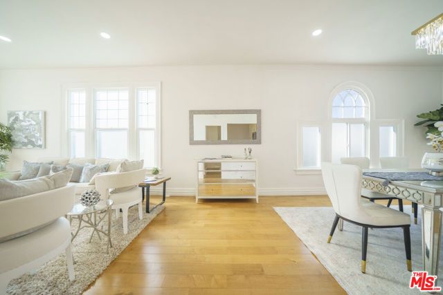 1159 S Norton Avenue, Los Angeles, CA 90019