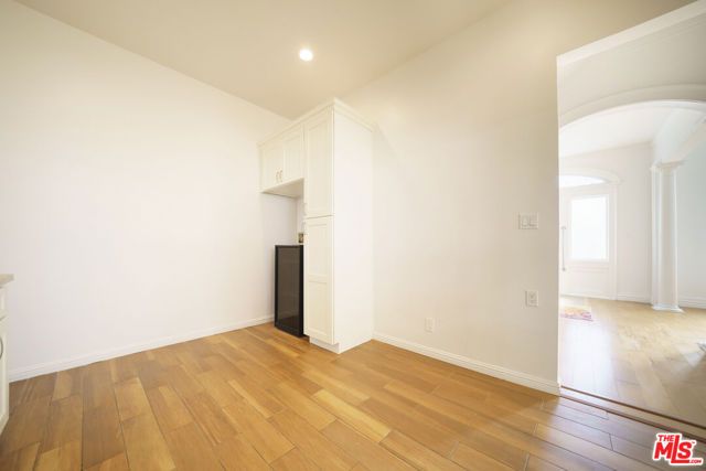 1159 S Norton Avenue, Los Angeles, CA 90019