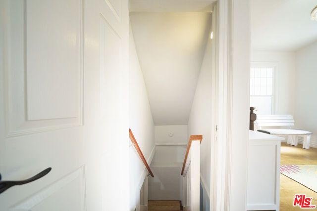 1159 S Norton Avenue, Los Angeles, CA 90019