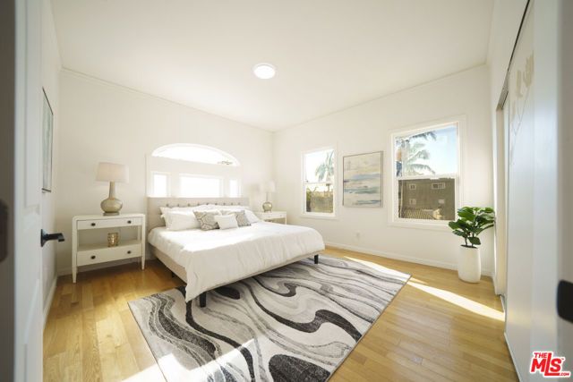 1159 S Norton Avenue, Los Angeles, CA 90019