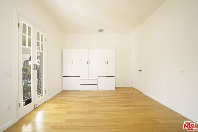 1159 S Norton Avenue, Los Angeles, CA 90019