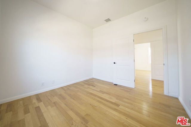 1159 S Norton Avenue, Los Angeles, CA 90019