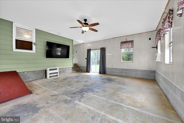 298 CAMP RD, Pine Grove, PA 17963