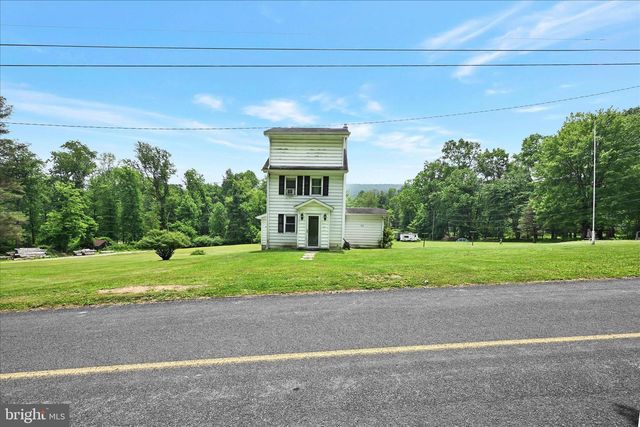 298 CAMP RD, Pine Grove, PA 17963
