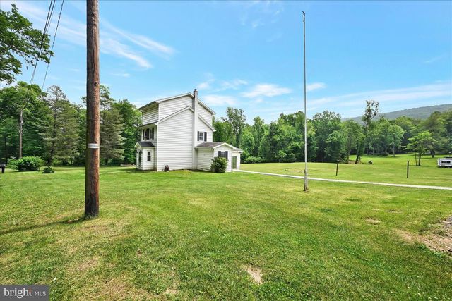 298 CAMP RD, Pine Grove, PA 17963