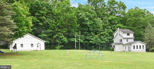298 CAMP RD, Pine Grove, PA 17963