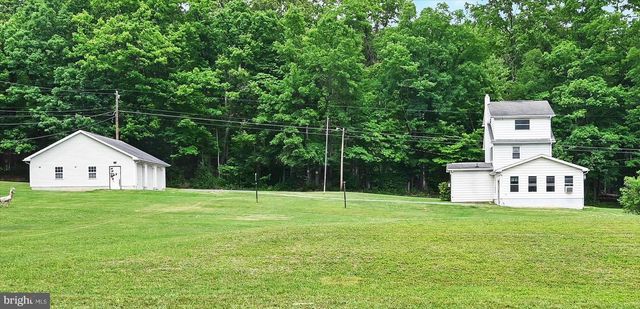 298 CAMP RD, Pine Grove, PA 17963