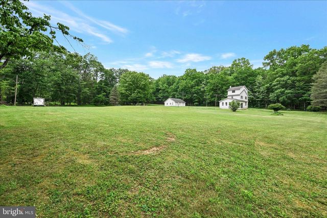 298 CAMP RD, Pine Grove, PA 17963