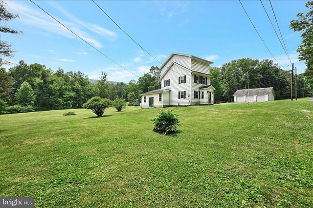 298 CAMP RD, Pine Grove, PA 17963