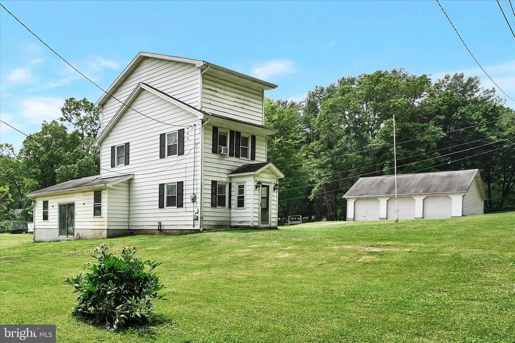 298 CAMP RD, Pine Grove, PA 17963