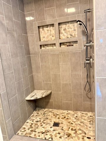57 Laurel Ln, Bellingham, MA 02019