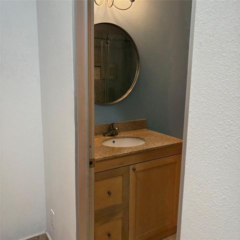 9420 Seawall Boulevard 605, Galveston, TX 77554