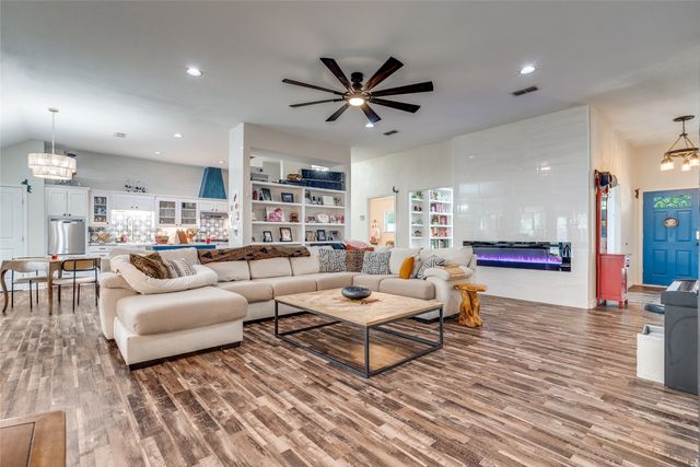 5609 tulane Avenue, River Oaks, TX 76114