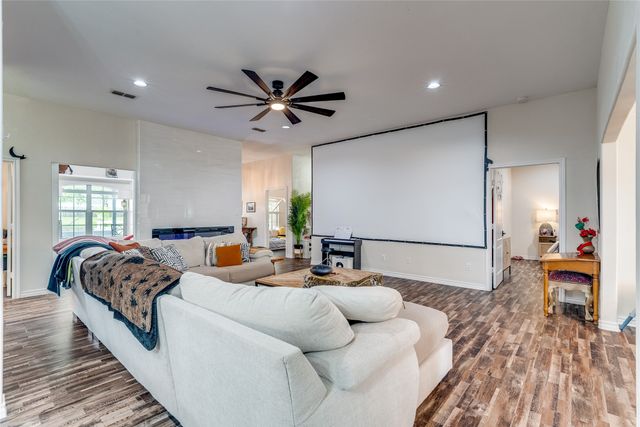 5609 tulane Avenue, River Oaks, TX 76114