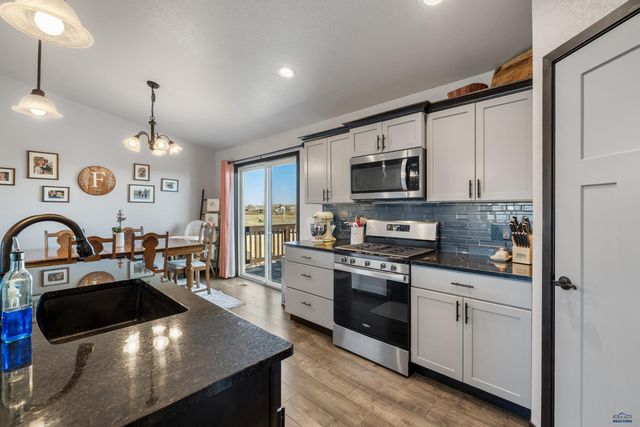 582 ANTIETAM DR, Box Elder, SD 57719