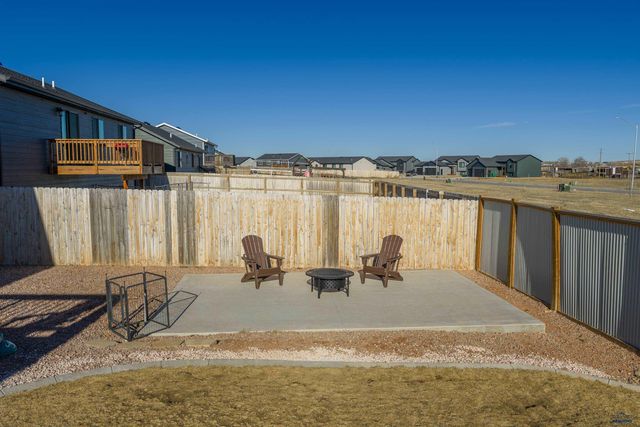582 ANTIETAM DR, Box Elder, SD 57719
