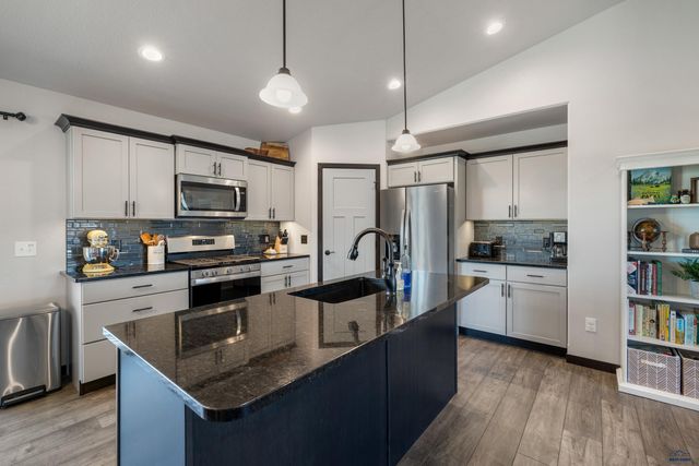 582 ANTIETAM DR, Box Elder, SD 57719