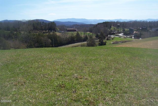 1 Flat Creek Rd, Sevierville, TN 37876